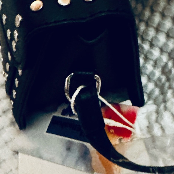 New Dream Crossbody small black with silver divots flap with snap closure - Picture 3 of 5